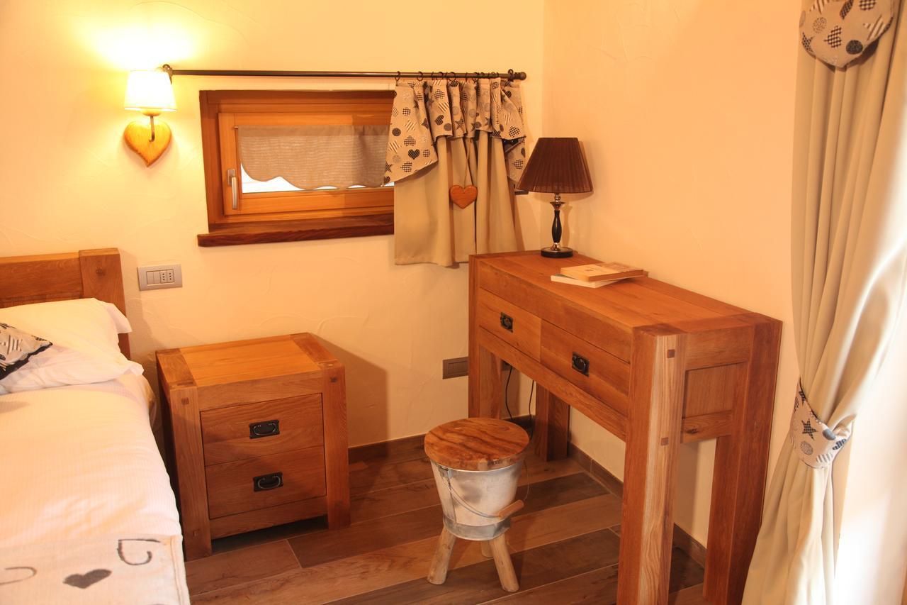 Mi Casa Tu Casa Bed & Breakfast Brusson Luaran gambar